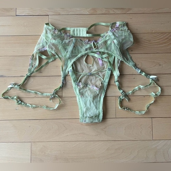 NWOT Flora Panty + Garter in Green - Picture 3 of 16